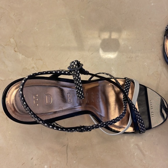 New - Picture 4 of 4